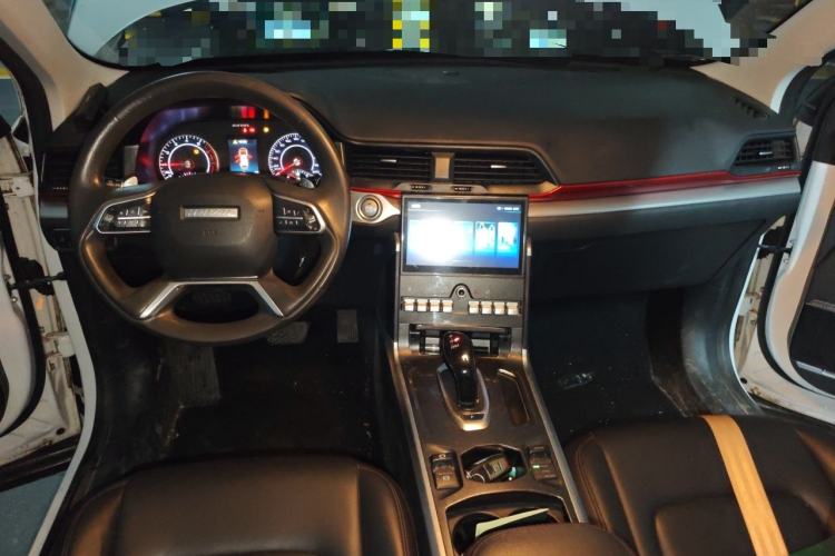 Used Haval H4 2020 Enjoy Edition 1.5T DCT Powerfully Packed Center Console