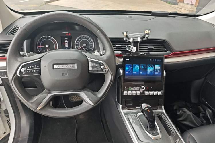Used Haval H4 2020 Enjoy Edition 1.5T DCT Powerfully Packed Center Console