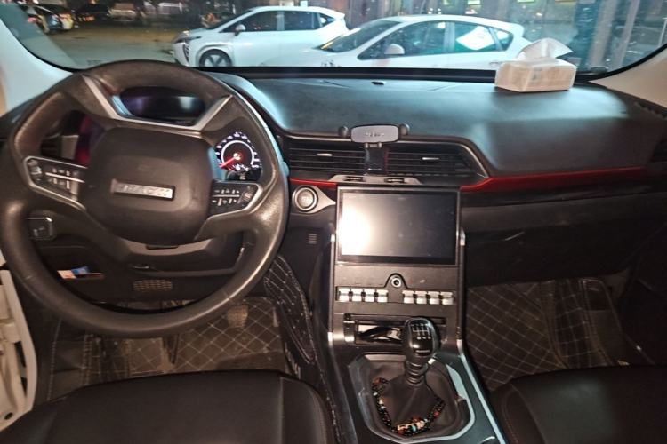 Used Haval H4 2020 Enjoy Edition 1.5T Manual Sport Center Console