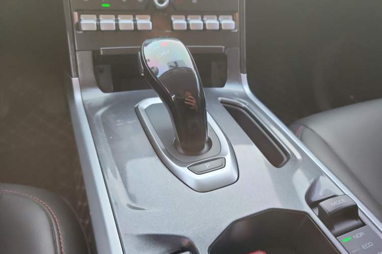 Used Haval H4 2020 Enjoy Edition 1.5T DCT Powerfully Packed Gear Lever