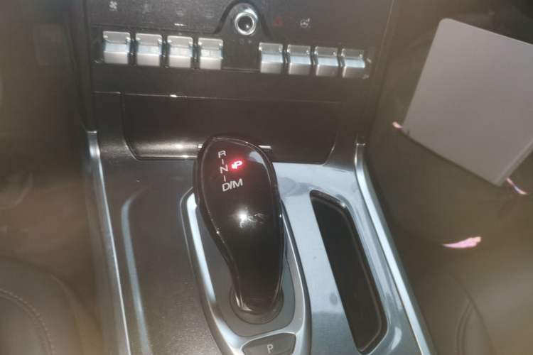 Used Haval H4 2020 Enjoy Edition 1.5T DCT Powerfully Packed Gear Lever