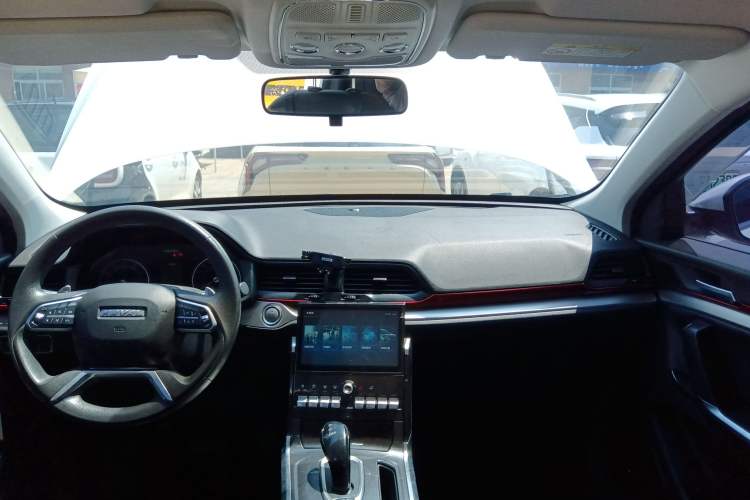 Used Haval H4 2020 Enjoy Edition 1.5T DCT Powerfully Packed Interior 2