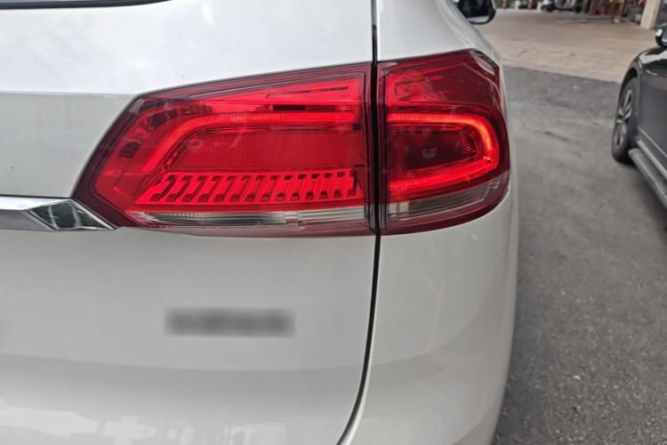 Used Haval H4 2020 Enjoy Edition 1.5T DCT Powerfully Packed Right Rear Taillight