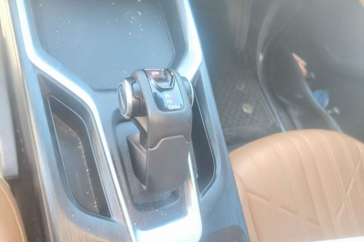 Used Haval H5 2023 2.0T Automatic Two-Wheel Drive LinkedIn Gasoline Gear Lever