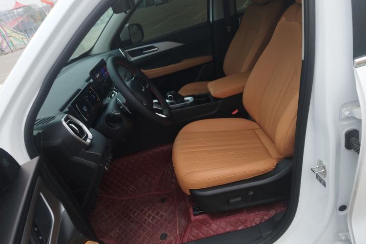 Used Haval H5 2023 2.0T Automatic 4x4 Innovation Edition – Diesel Left Front Seat