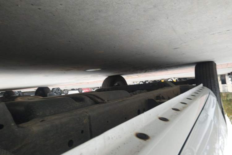 Used Haval H5 2023 2.0T Automatic 4x4 Innovation Edition – Diesel Left Side Sill