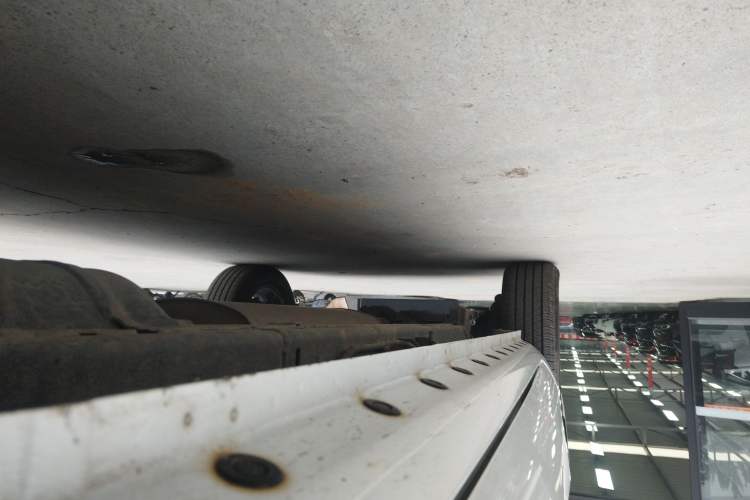Used Haval H5 2023 2.0T Automatic 4x4 Innovation Edition – Diesel Right Side Sill