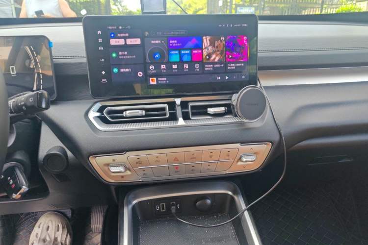 Used Haval H5 2023 2.0T Automatic 4x4 Innovation Edition – Diesel Audio And AC Panel