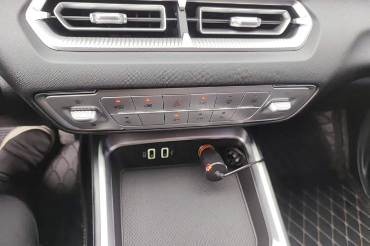 Used Haval H5 2023 2.0T Automatic 4x4 Innovation Edition – Diesel Audio And AC Panel