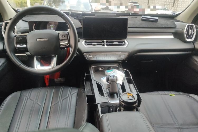 Used Haval H5 2023 2.0T Automatic All-Wheel Drive LinkedIn Gasoline Center Console