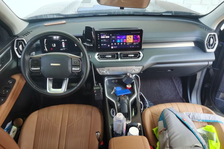 Used Haval H5 2023 2.0T Automatic Two-Wheel Drive Leading Edition Gasoline Center Console