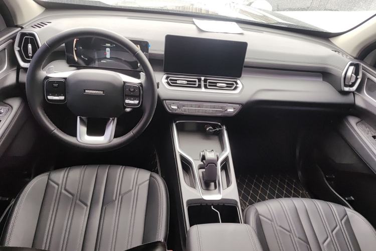 Used Haval H5 2023 2.0T Automatic 4x4 Innovation Edition – Diesel Center Console