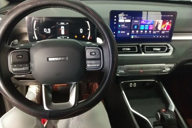 Used Haval H5 2023 2.0T Automatic 4x4 Innovation Edition – Diesel Center Console