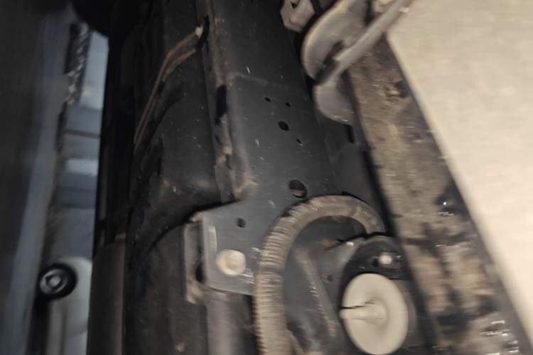 Used Haval H5 2023 2.0T Automatic All-Wheel Drive LinkedIn Gasoline Chassis Rear Left