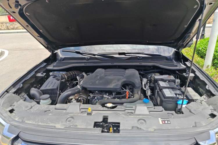 Used Haval H5 2023 2.0T Automatic 4x4 Innovation Edition – Diesel Engine Bay