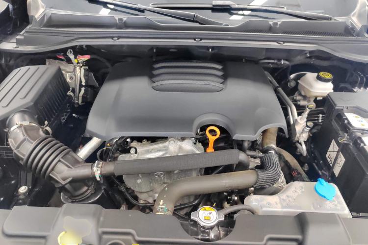 Used Haval H5 2023 2.0T Automatic All-Wheel Drive LinkedIn Gasoline Engine Bay