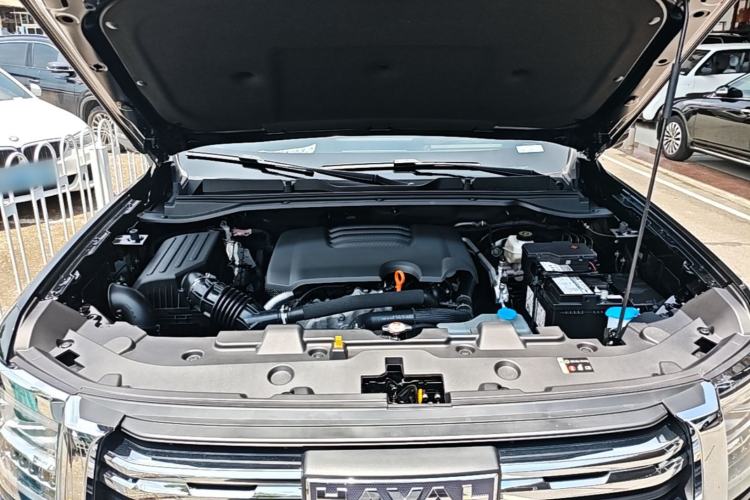 Used Haval H5 2023 2.0T Automatic All-Wheel Drive LinkedIn Gasoline Engine Bay