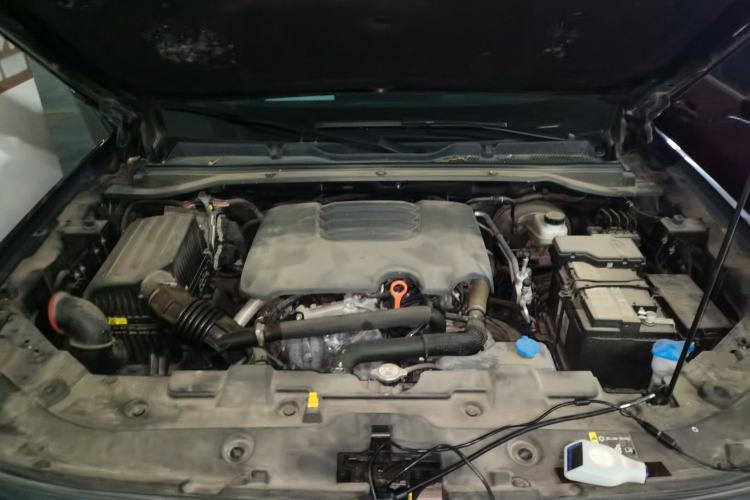 Used Haval H5 2023 2.0T Automatic All-Wheel Drive LinkedIn Gasoline Engine Bay