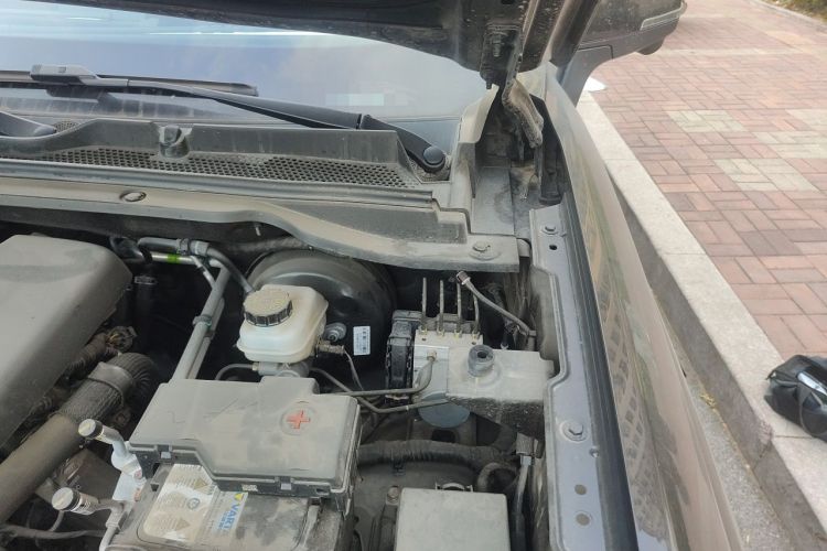 Used Haval H5 2023 2.0T Automatic All-Wheel Drive LinkedIn Gasoline Engine Bay Left