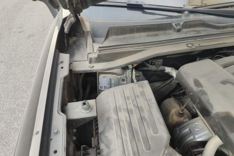 Used Haval H5 2023 2.0T Automatic All-Wheel Drive LinkedIn Gasoline Engine Bay Right