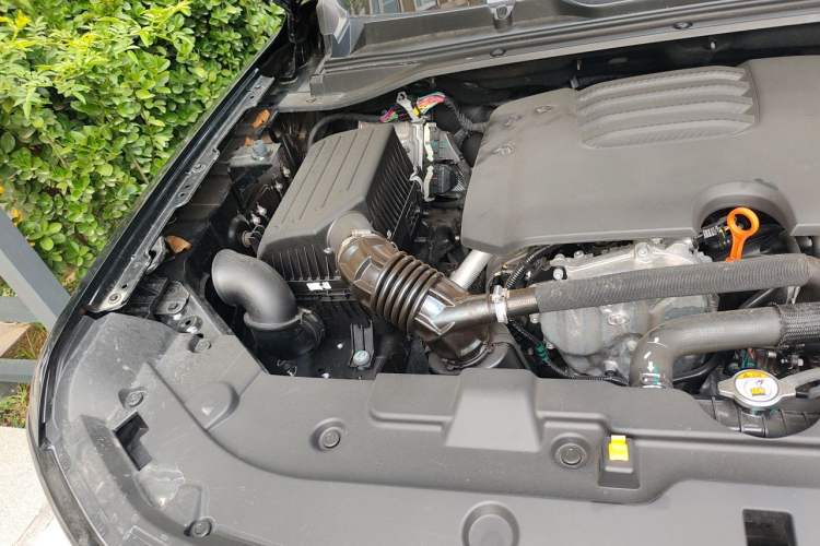 Used Haval H5 2023 2.0T Automatic All-Wheel Drive LinkedIn Gasoline Engine Bay Right