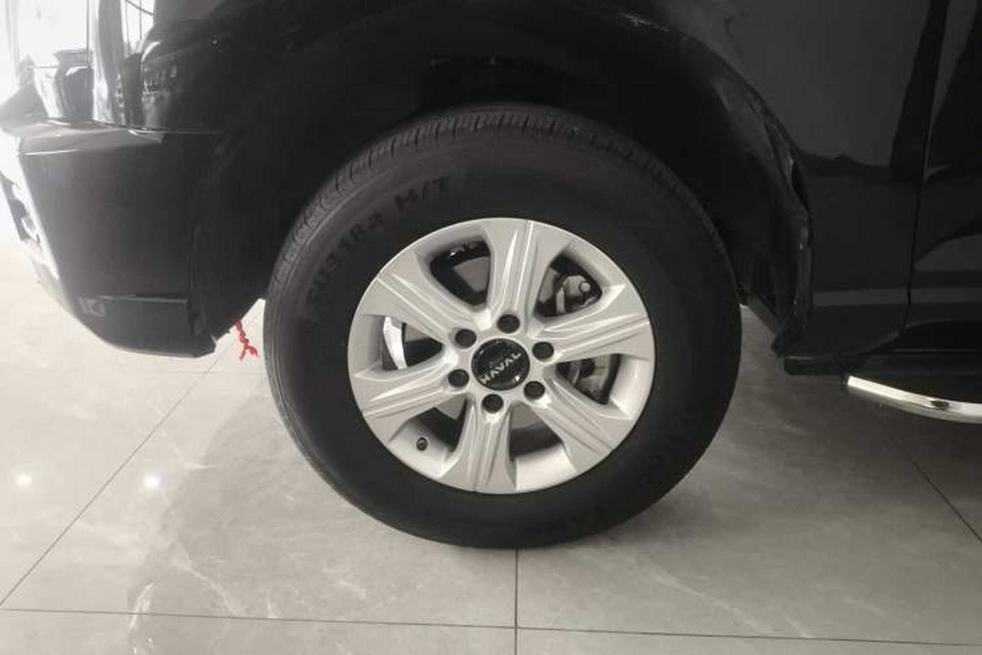 Used Haval H5 2023 2.0T Automatic Two-Wheel Drive Leading Edition Gasoline Exterior 2