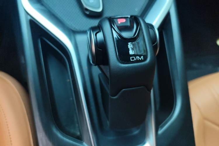 Used Haval H5 2023 2.0T Automatic All-Wheel Drive LinkedIn Gasoline Gear Lever