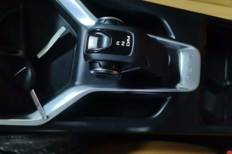 Used Haval H5 2023 2.0T Automatic Two-Wheel Drive LinkedIn Gasoline Gear Lever