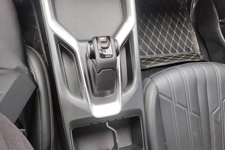 Used Haval H5 2023 2.0T Automatic 4x4 Innovation Edition – Diesel Gear Lever
