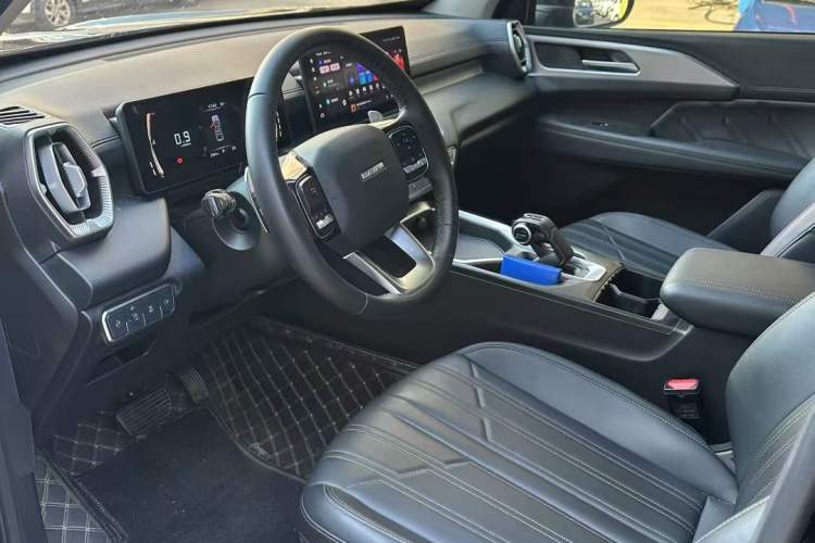 Used Haval H5 2023 2.0T Automatic 4x4 Innovation Edition – Diesel Interior 1