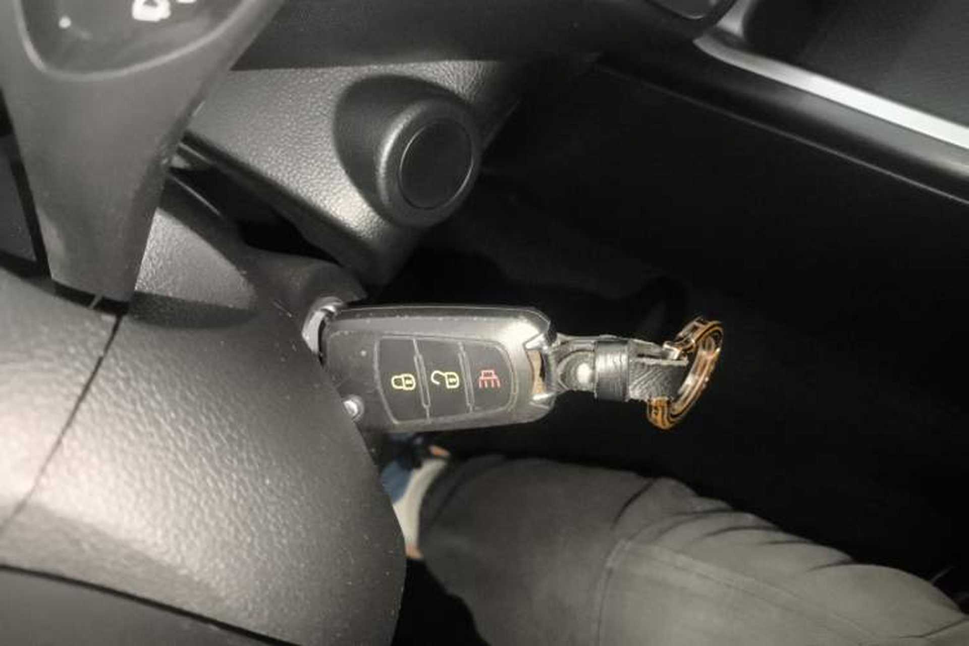 Used Haval H5 2023 2.0T Automatic Two-Wheel Drive Leading Edition Gasoline Interior 1