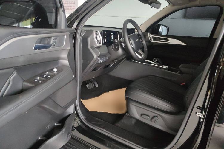 Used Haval H5 2023 2.0T Automatic All-Wheel Drive LinkedIn Gasoline Interior 2