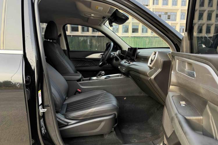 Used Haval H5 2023 2.0T Automatic All-Wheel Drive LinkedIn Gasoline Interior 4
