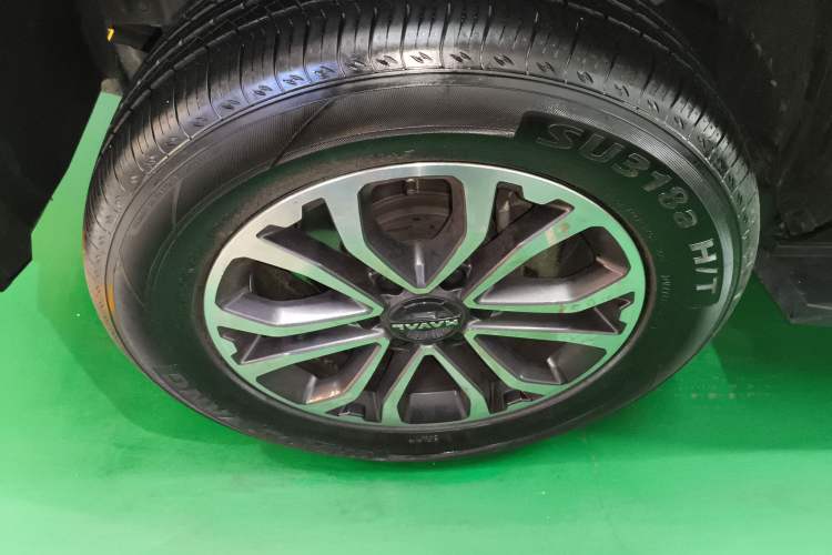 Used Haval H5 2023 2.0T Automatic Two-Wheel Drive LinkedIn Gasoline Left Front Wheel Hub