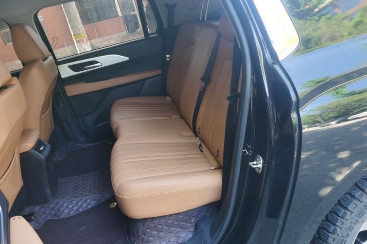Used Haval H5 2023 2.0T Automatic Two-Wheel Drive Leading Edition Gasoline Left Rear Seat
