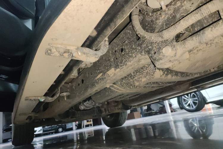 Used Haval H5 2023 2.0T Automatic 4x4 Innovation Edition – Diesel Left Side Sill