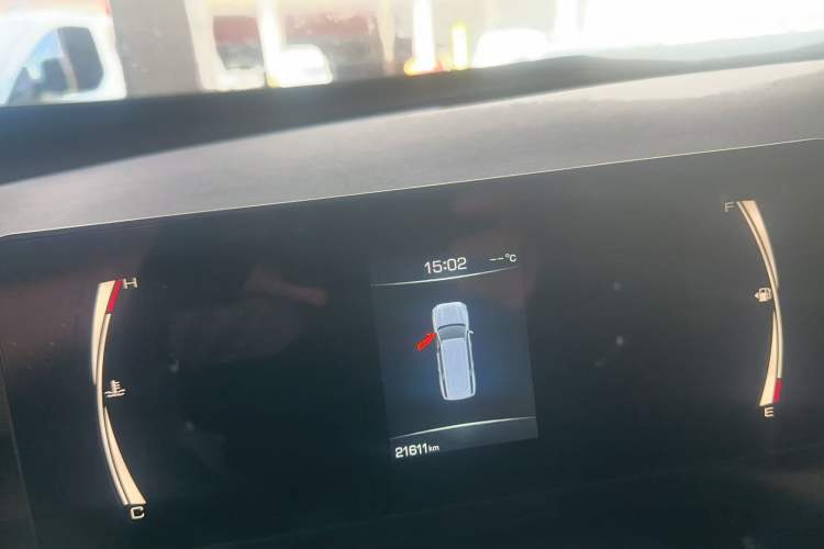 Used Haval H5 2023 2.0T Automatic 4x4 Innovation Edition – Diesel Odometer Close Up