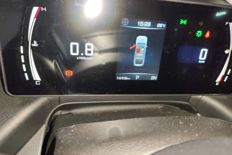 Used Haval H5 2023 2.0T Automatic All-Wheel Drive LinkedIn Gasoline Odometer Close Up