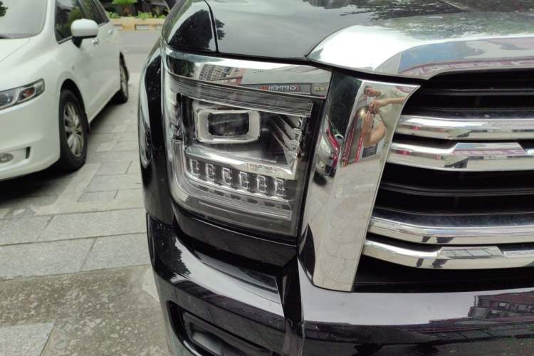 Used Haval H5 2023 2.0T Automatic 4x4 Innovation Edition – Diesel Right Front Headlight