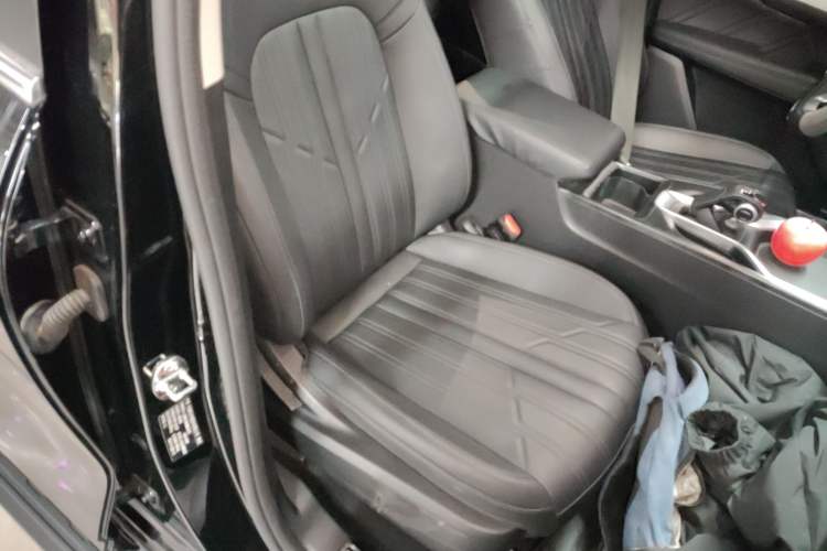 Used Haval H5 2023 2.0T Automatic 4x4 Innovation Edition – Diesel Right Front Seat