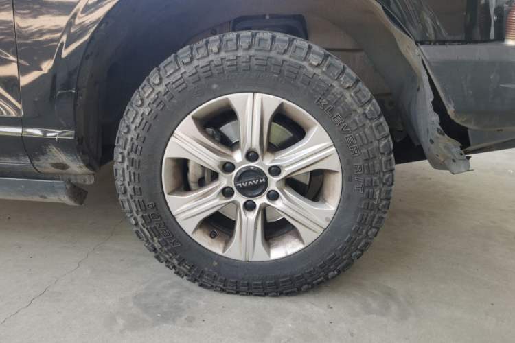Used Haval H5 2023 2.0T Automatic Two-Wheel Drive Leading Edition Gasoline Right Front Wheel Hub