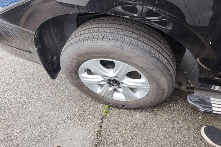 Used Haval H5 2023 2.0T Automatic 4x4 Innovation Edition – Diesel Right Rear Wheel Hub