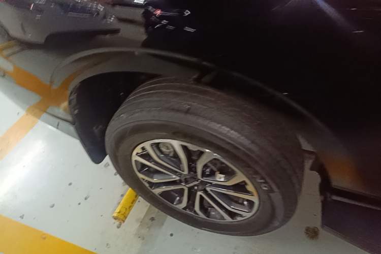 Used Haval H5 2023 2.0T Automatic All-Wheel Drive LinkedIn Gasoline Right Rear Wheel Hub