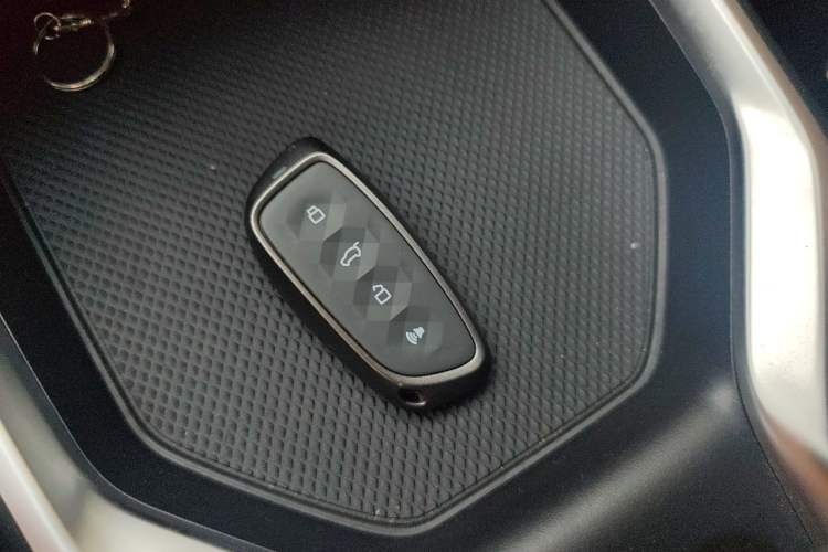 Used Haval H5 2023 2.0T Automatic All-Wheel Drive LinkedIn Gasoline Vehicle Key