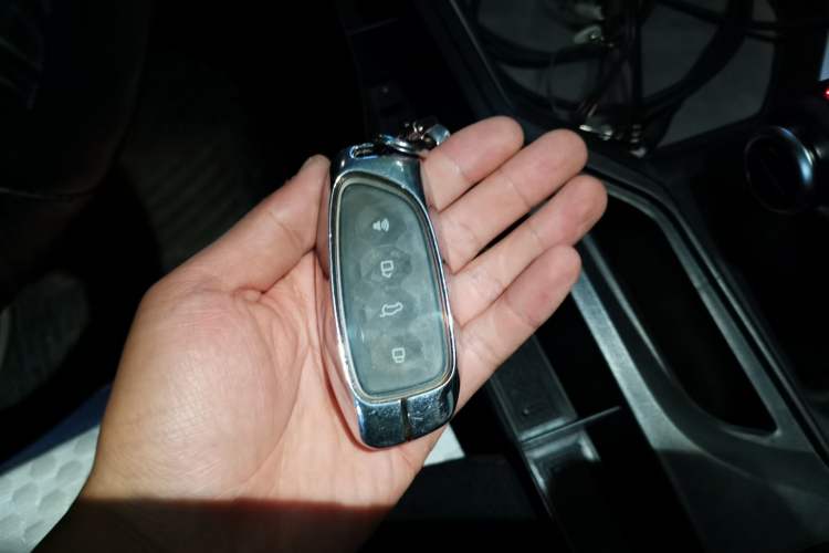 Used Haval H5 2023 2.0T Automatic All-Wheel Drive LinkedIn Gasoline Vehicle Key