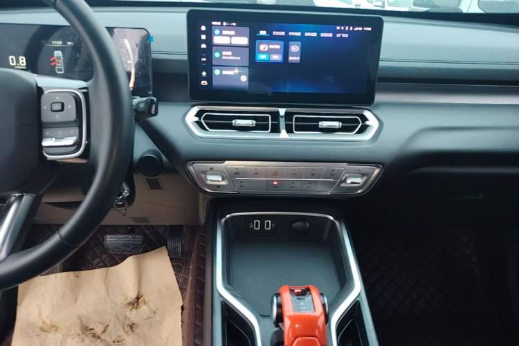 Used Haval H5 2023 2.0T Automatic 4x4 Innovation Edition – Diesel Audio And AC Panel