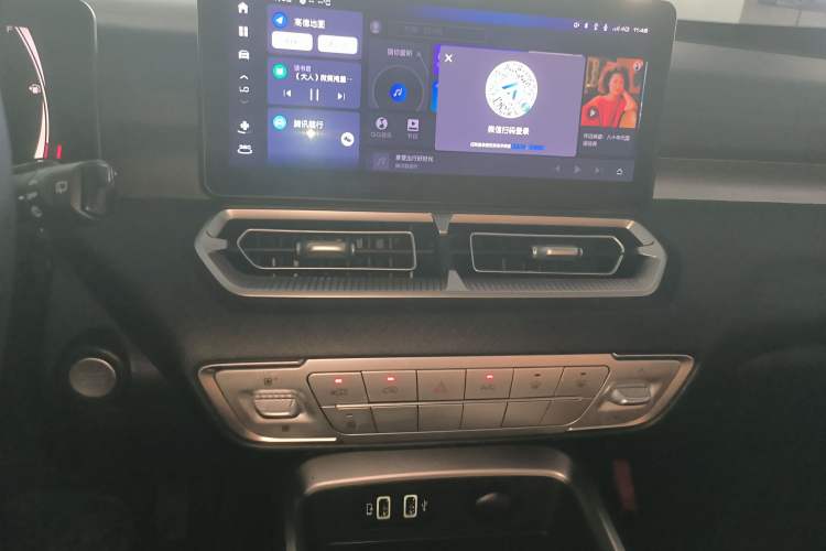 Used Haval H5 2023 2.0T Automatic Two-Wheel Drive LinkedIn Gasoline Audio And AC Panel