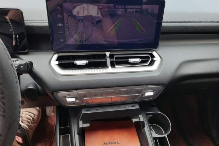Used Haval H5 2023 2.0T Automatic Two-Wheel Drive Leading Edition Gasoline Audio And AC Panel