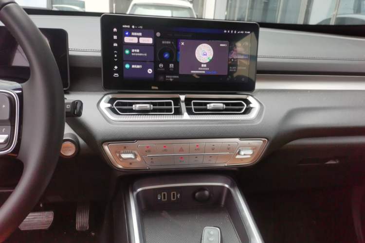 Used Haval H5 2023 2.0T Automatic All-Wheel Drive LinkedIn Gasoline Audio And AC Panel