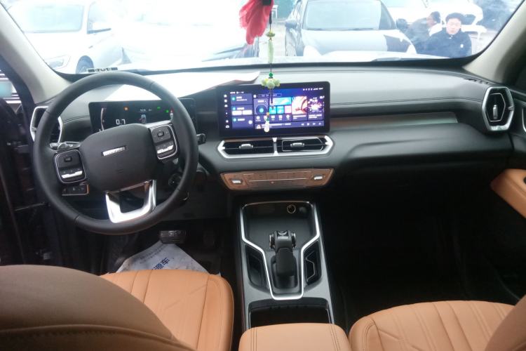 Used Haval H5 2023 2.0T Automatic 4x4 Innovation Edition – Diesel Center Console